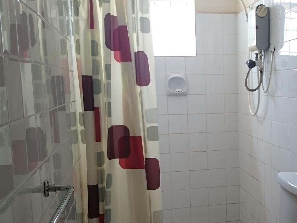 Hotel Acacia City Καμπάλα Δωμάτιο φωτογραφία